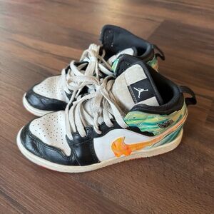Nike Air Jordan 1 Mid SE GS Drip Retro Sneakers Black White DJ6563-038 Youth 3Y